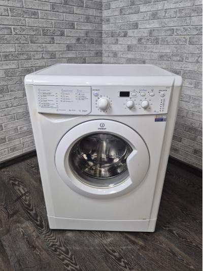 Стиральная машина Indesit IWD 5085 Стиральная машина Indesit IWD 5085